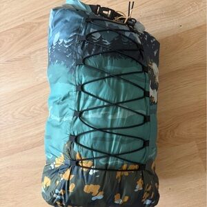 Camping blanket - Bungee-Cord Packed